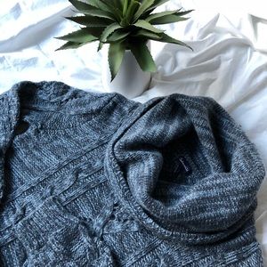 Splendid turtleneck sweater